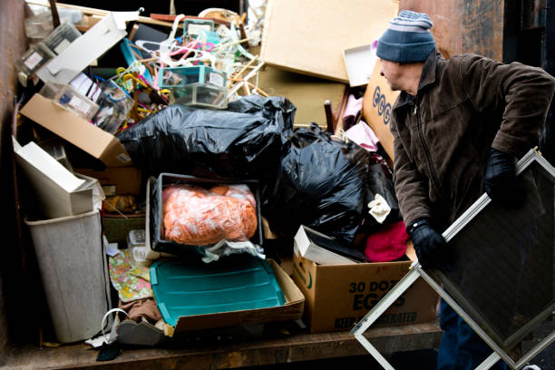 Best Garage Cleanout Services  in Roseville, MN
